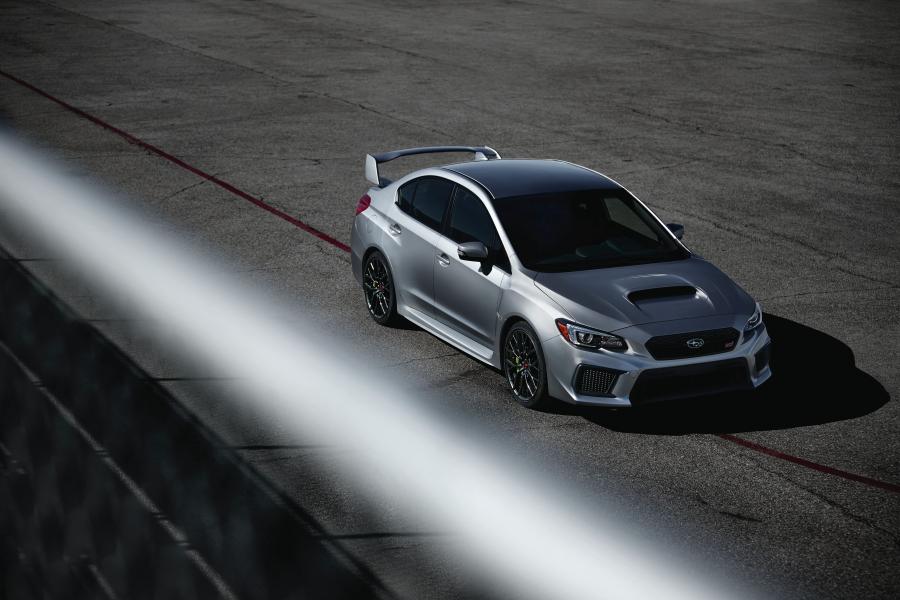  Subaru WRX STi 2017 года  (NA) (фото 30 из 33)